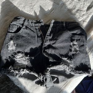 Never worn black shein shorts